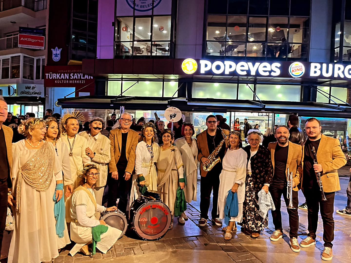 İzmir festival bandosu
