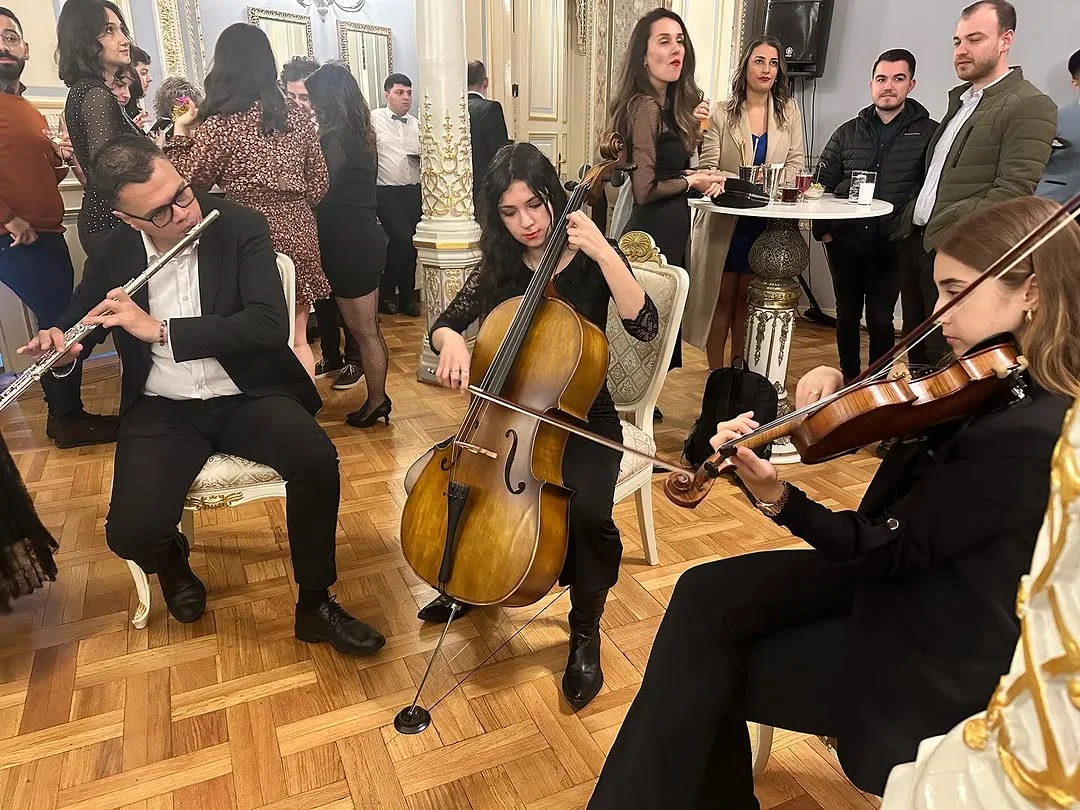 Arya Trio galeri