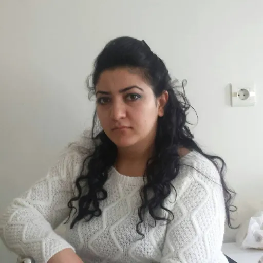 Aylin Demir profil fotoğrafı